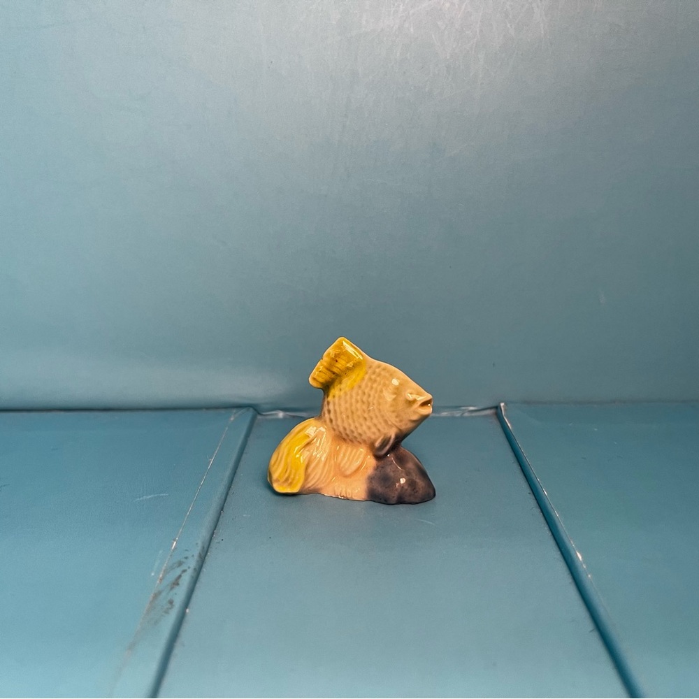 Wade Whimsies - Red Rose Tea - Fantail Angel Fish
